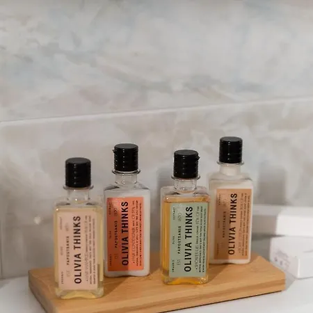 Destino Overlooking The Venetian Port Of Chania *