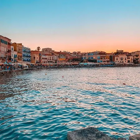 Апартаменты Destino Overlooking The Venetian Port Of Chania Ханья