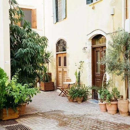 Destino Overlooking The Venetian Port Of Chania Апартаменты Ханья