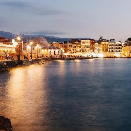 Destino Overlooking The Venetian Port Of Chania شقة
