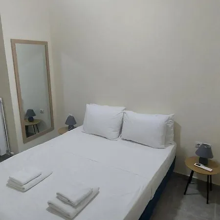 Destino Overlooking The Venetian Port Of Chania * Ханья