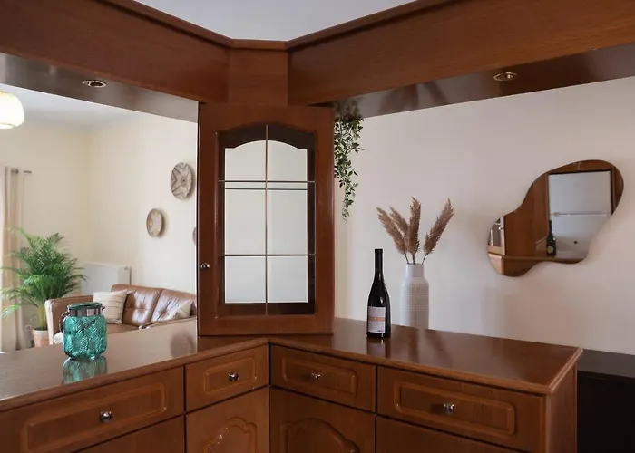 Destino Overlooking The Venetian Port Of Chania