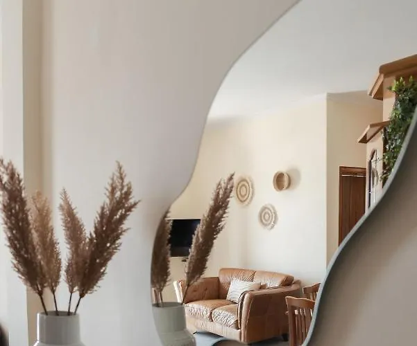 Appartement Destino Overlooking The Venetian Port Of Chania La Canée