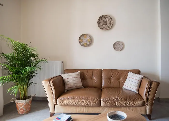 Destino Overlooking The Venetian Port Of Chania La Canée