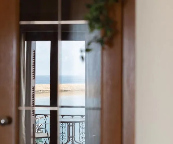 Destino Overlooking The Venetian Port Of Chania Appartement