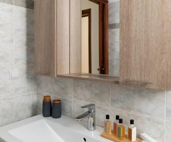 Destino Overlooking The Venetian Port Of Chania