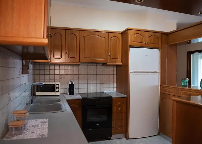 Destino Overlooking The Venetian Port Of Chania *