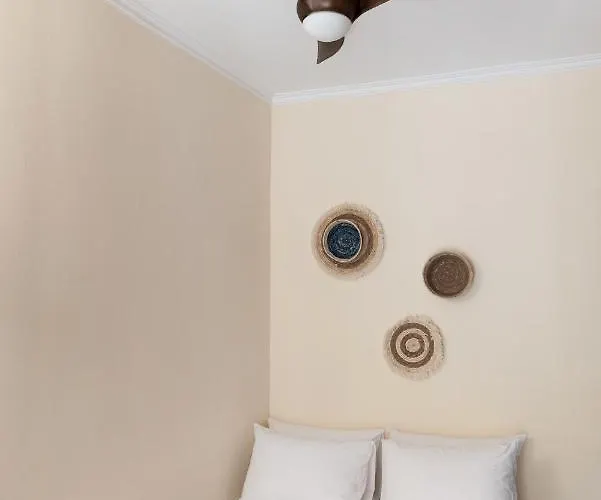 Destino Overlooking The Venetian Port Of Chania La Canée