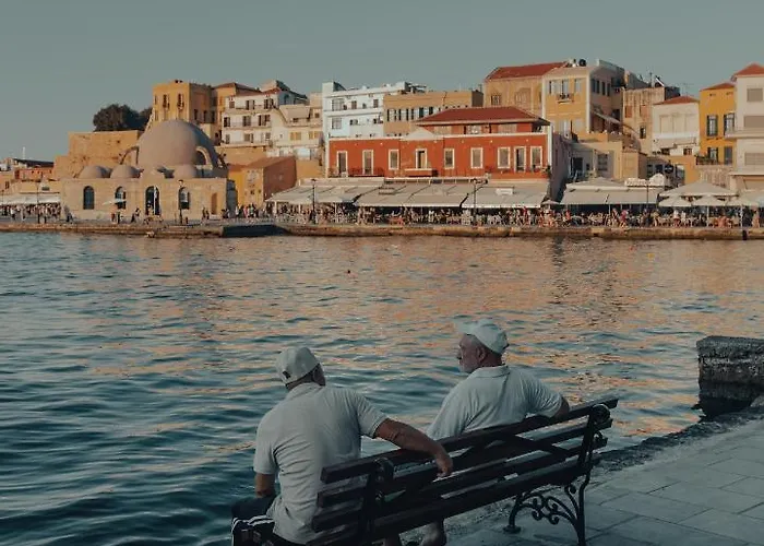 Destino Overlooking The Venetian Port Of Chania * La Canée