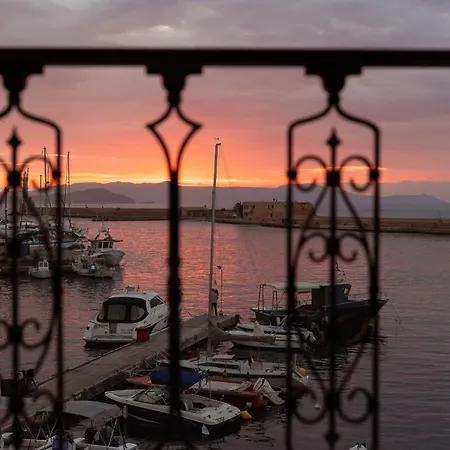 Destino Overlooking The Venetian Port Of Chania アパート