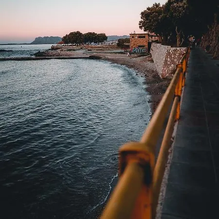 Destino Overlooking The Venetian Port Of Chania * Ханья